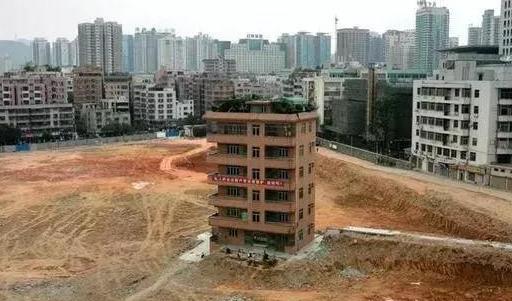 宝藏小店现身钉子户小巷，最新钉子户探访纪实