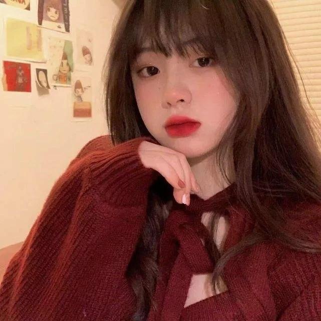 最新红色系女头像,最新流行红色系女头像，时尚魅力的独特展现