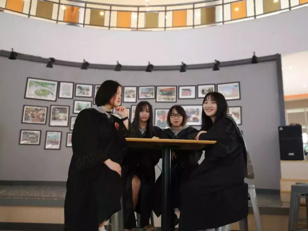 壹大学传媒三行情书，小巷中的秘密风味探秘